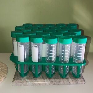 Test Tube Rack with Tubes